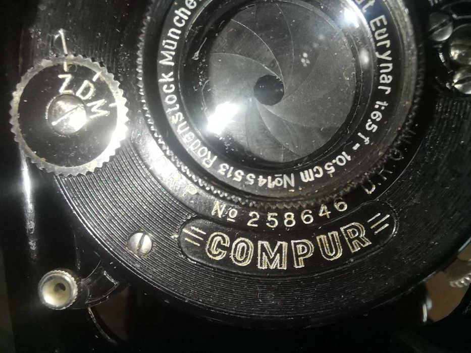 Aparate foto cu burduf - cadoul perfect pentru cei dragi