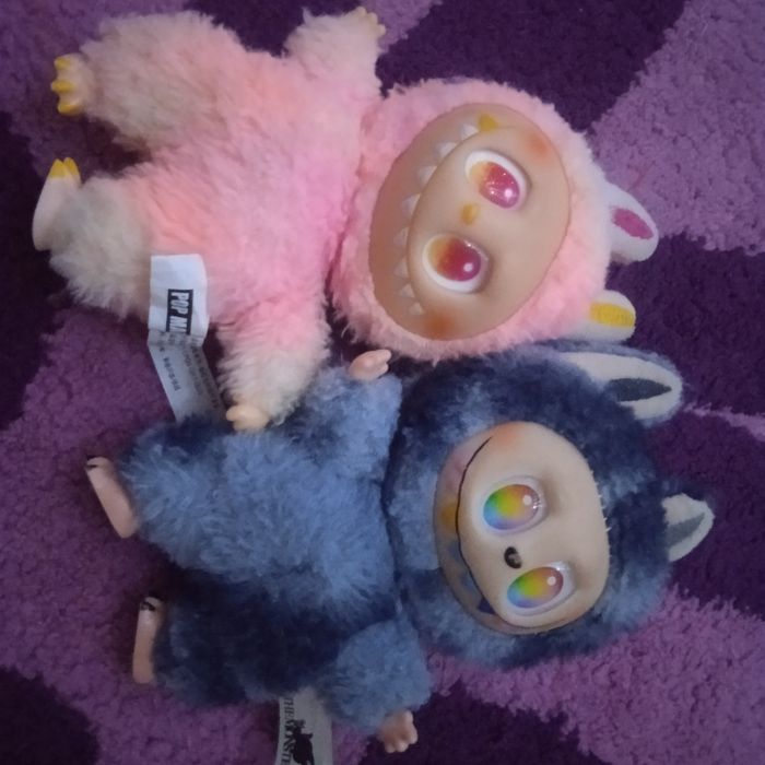 Продам две лабубу