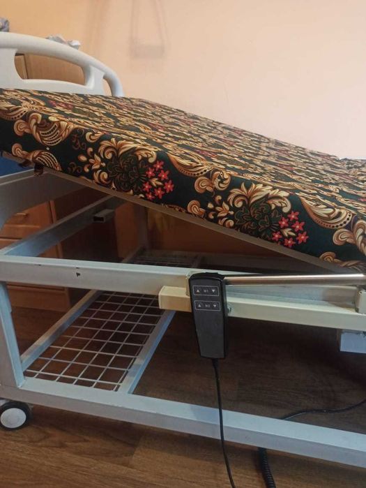Кровать для лежачих больных