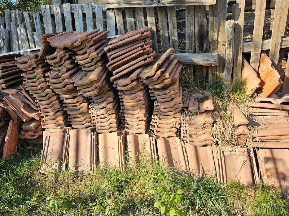 Продавам керемиди