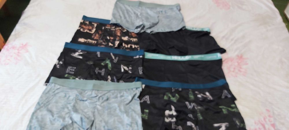 Продавам 7 броя мъжки боксерки нови номер 56 ххл