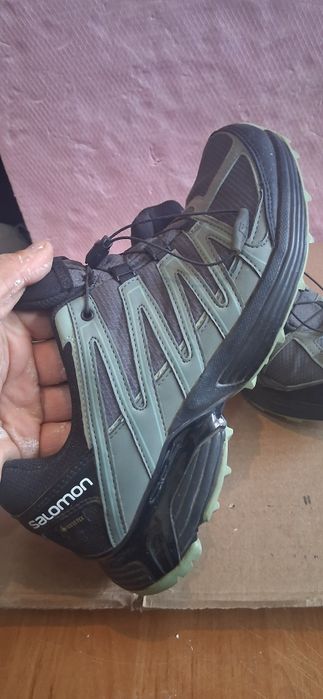 Adidași Salomon gore-tex mărimea 42⅔