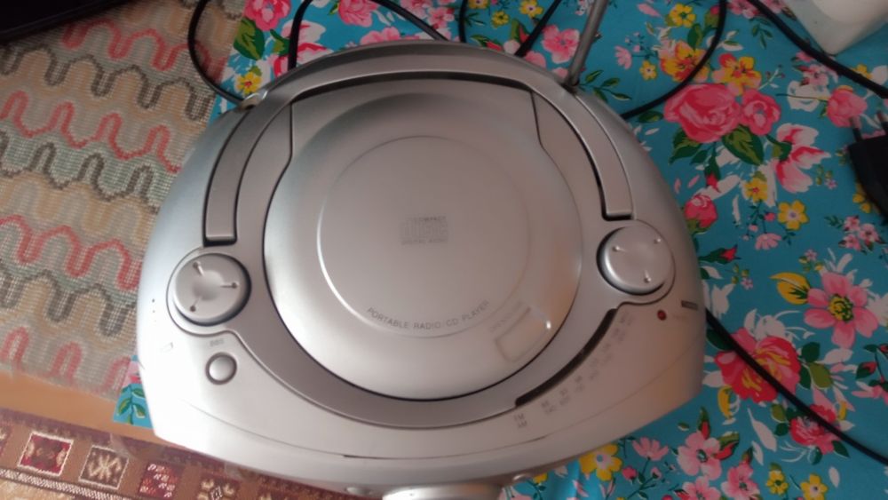 CD Player, Portable radio