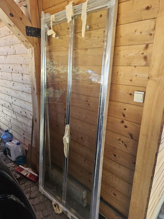 Двойна врата за душ кабина