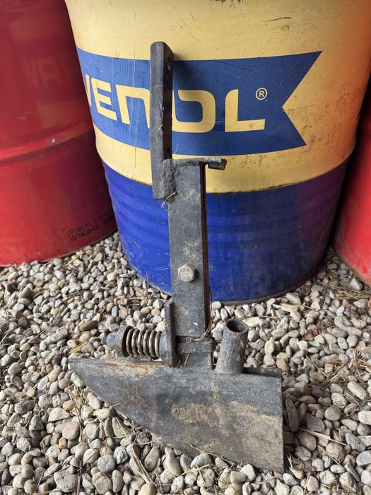 Brăzdar fertilizare spc