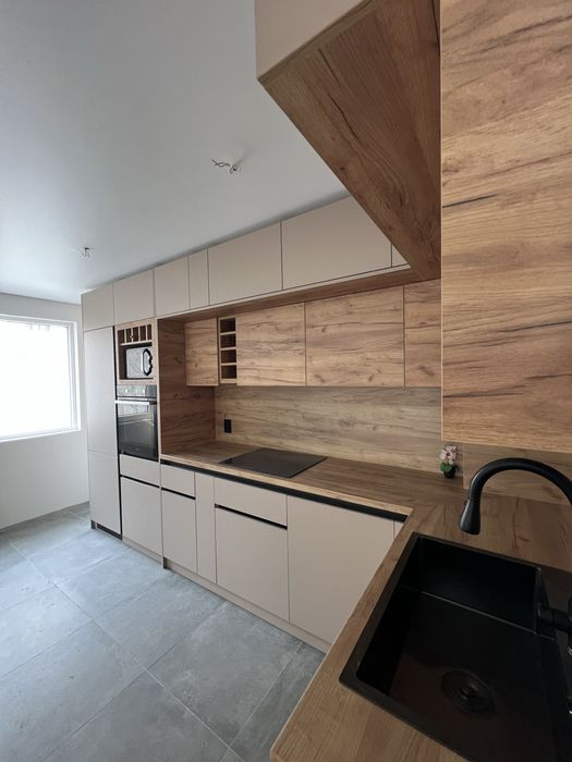 Мебели и кухни по поръчка | Дърводелски услуги | Варна | Carpenter