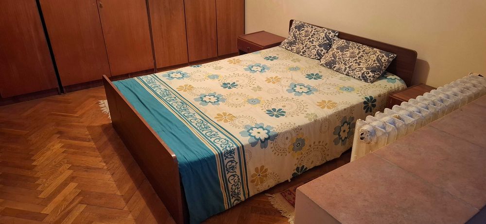 Mobiier dormitor dulapuri, pat, comode