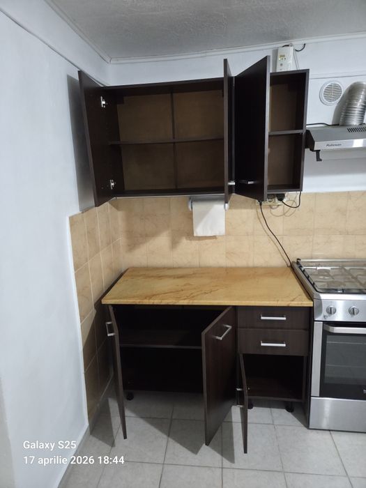 Vand mobila bucatarie