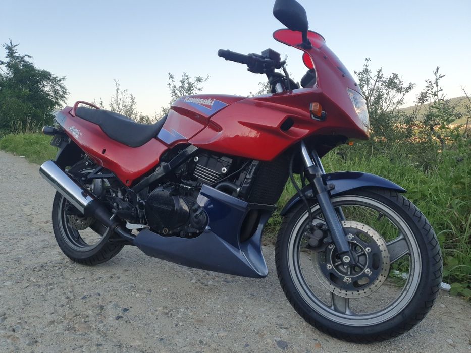 Moto Kawasaki Gpz 500 S
