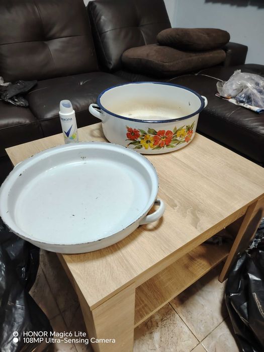 Порцеланов сервиз, месомелачка, ръчна машинка за мелене на домати,