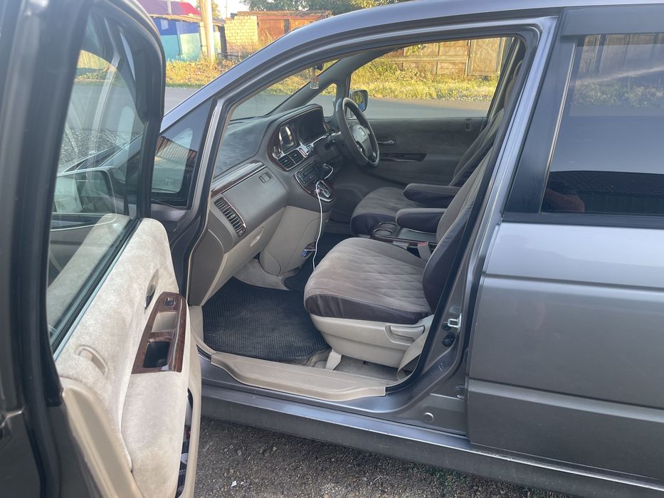 Honda odyssey RA6 2001