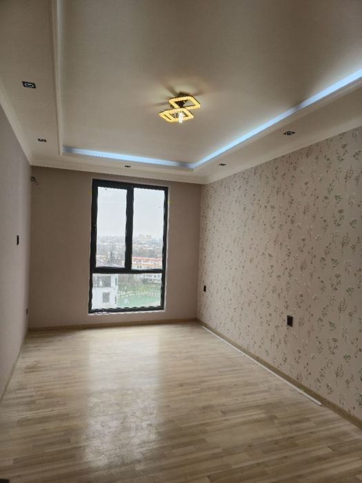 3 Xonali honadon stuvda remont bilan 94 m2