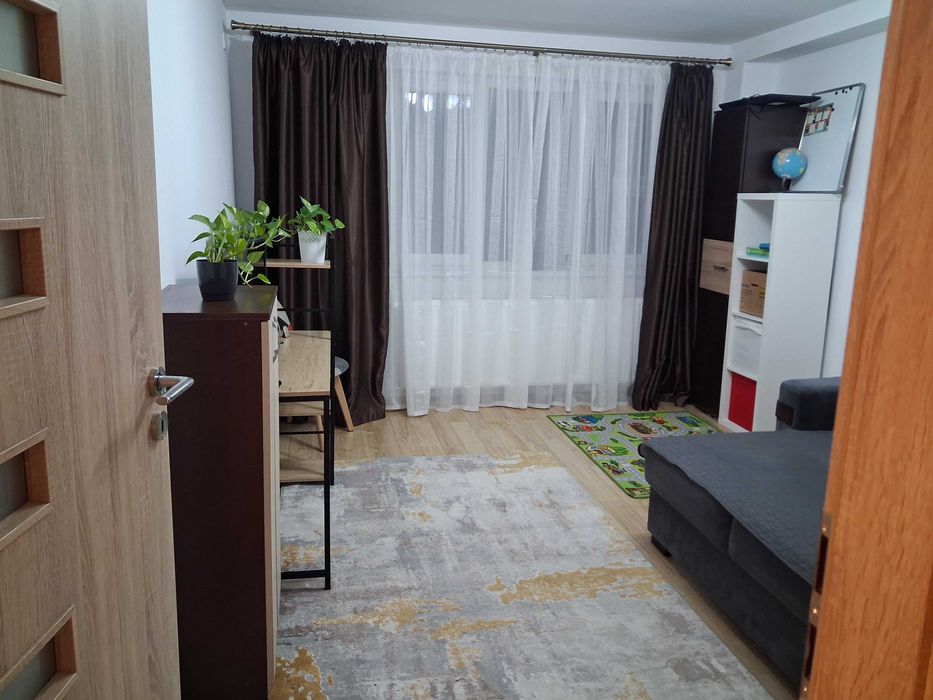Inchiriez apartament 2 camere Apusului