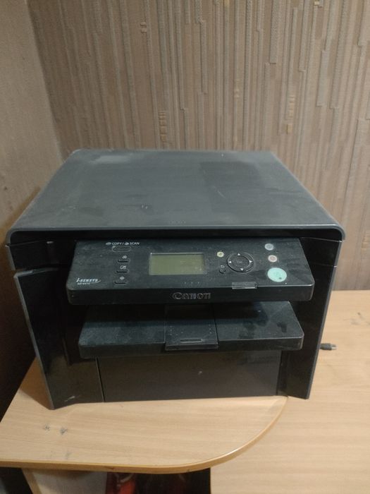 Продам принтер .