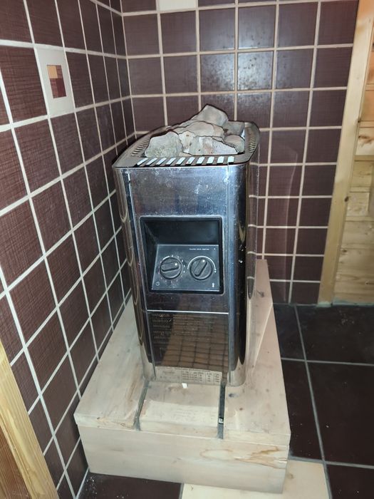 Vând sobă saună electrică