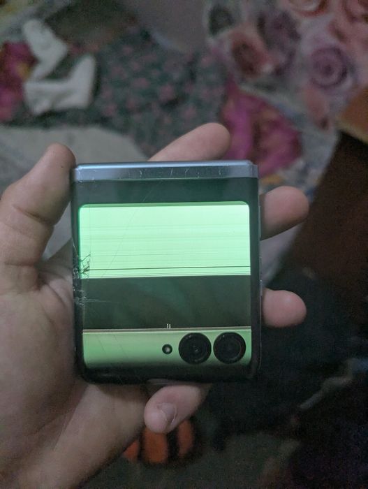 Razr 40 ultra торг