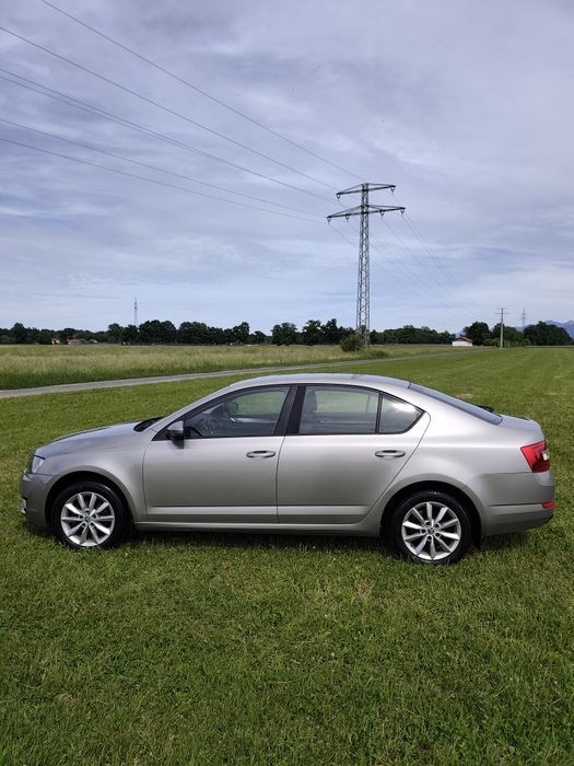 De vânzare Skoda Octavia – Folosită în principal pe autostradă!