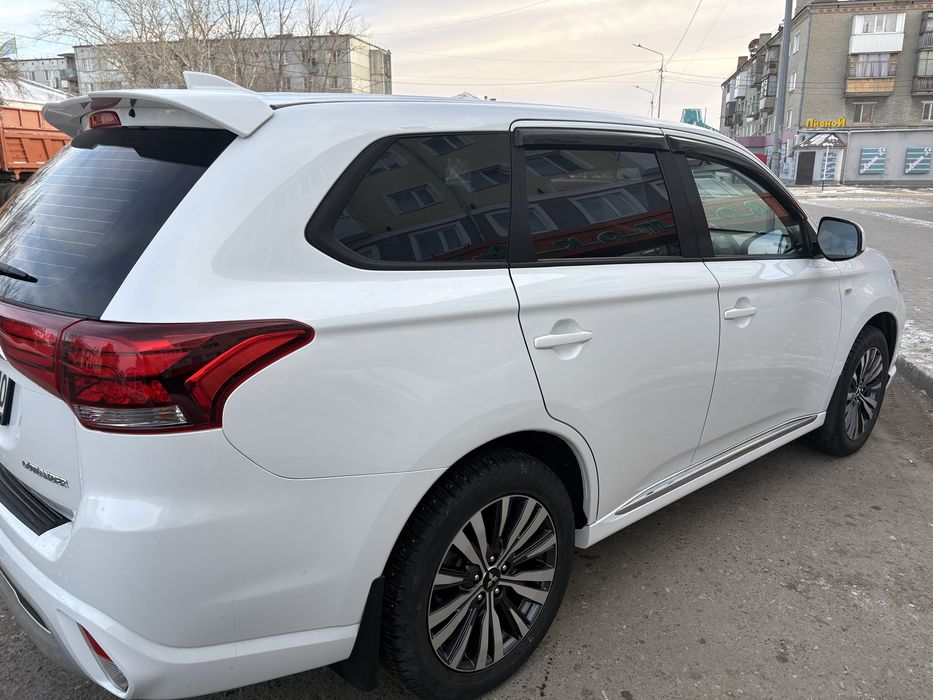 Мицубиши Оутлендер