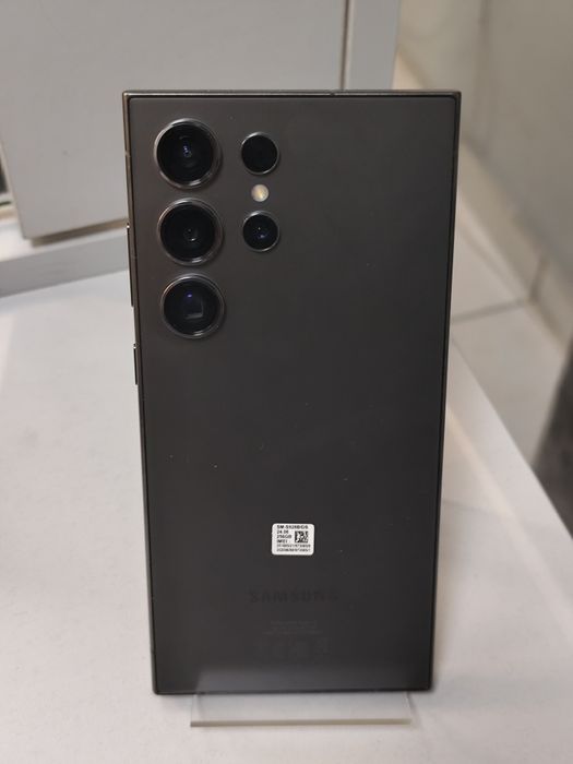 Samsung galaxy S24 Ultra Titanium Black