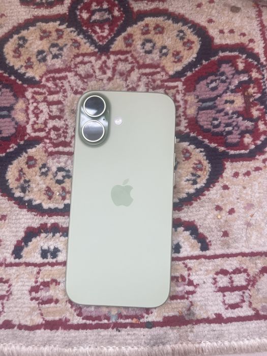 Продам iPhone 17