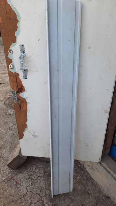 Подоконик пластик