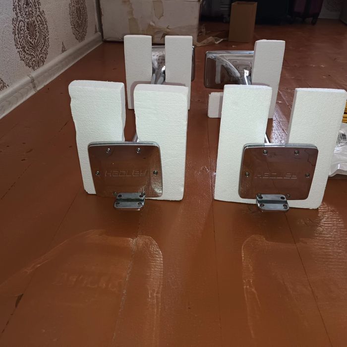 Воздушный звуковой сигнал на легковой американский новый