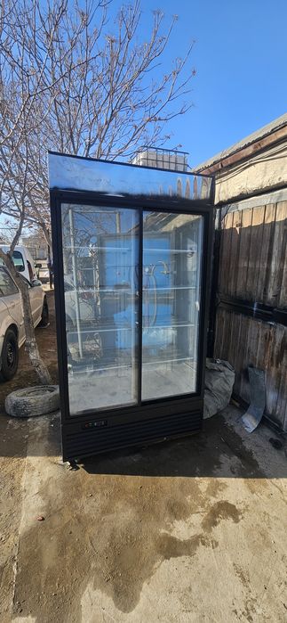 Холодильник  большой