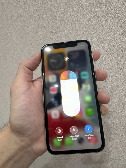 Продам iPhone 11 (Айфон 11)