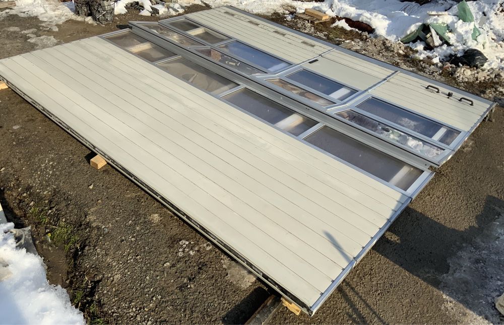 USA SECTIONALA INDUSTRIALA  poarta hala garaj H 395 x L 438 Garantie