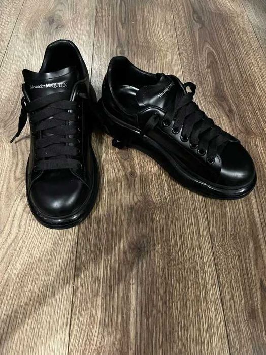 Adidasi Alexander McQueen