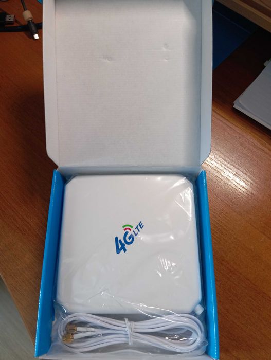 4G+ рутер Huawei, слот за SIM карта(Vivacom), cat.7 300/100Mbs