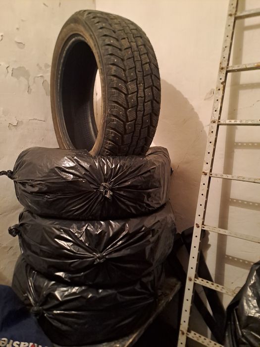 Продам шины с шипами от Palisade