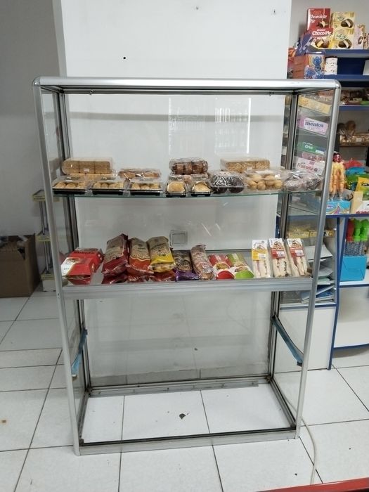 Продам полки стеклянный