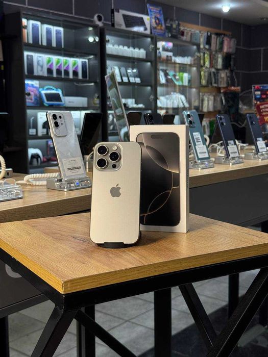 Телефон iPhone 16 Pro 128ГБ/Айфон 16 про 128ГБ