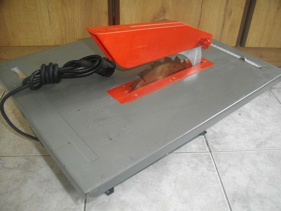 Немски настолен циркуляр 600W Rotwerk/ 720W Einhell ф200-205мм