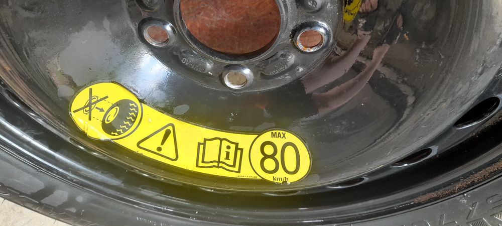 De vânzare roata de rezervă