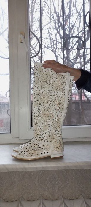 Новые модельные женские туфли