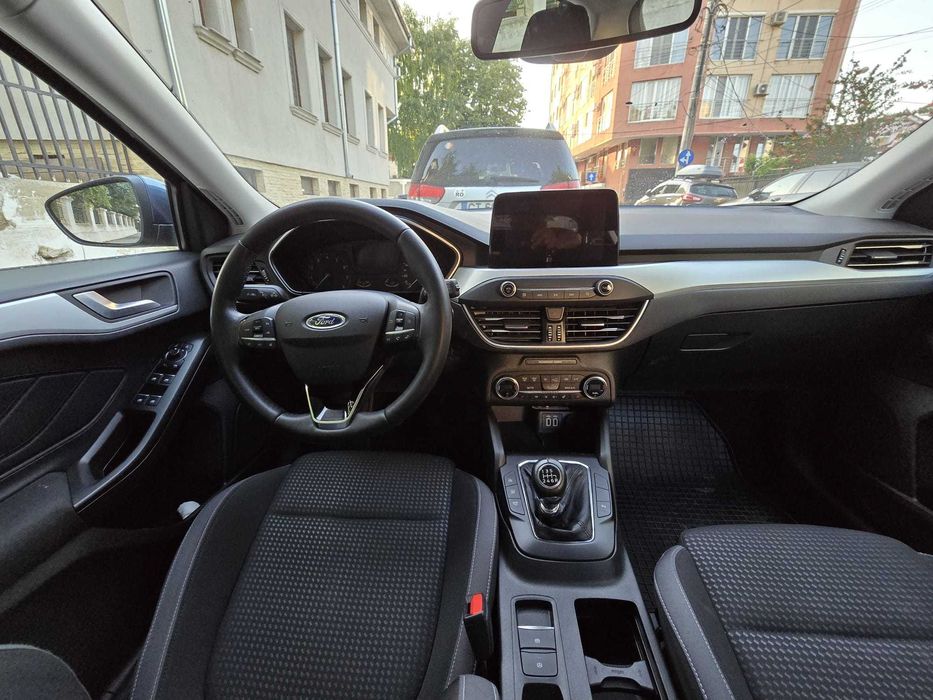 FORD Focus 2021 — imagine 5