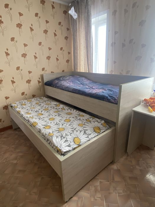 Продам двухъярусную кровать