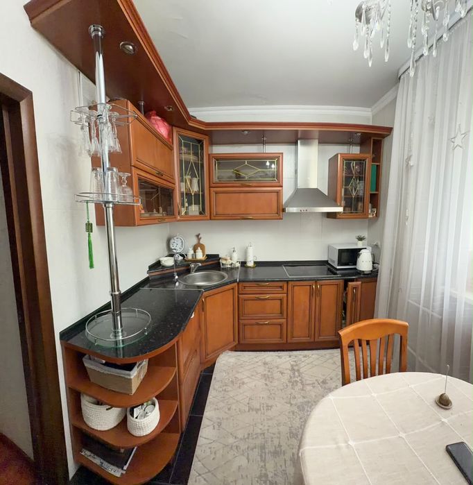 Срочно продам кухонный гарнитур