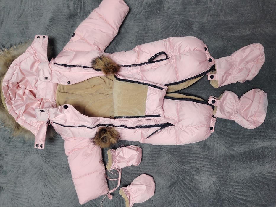 Продам зимний комбинизон размер 74