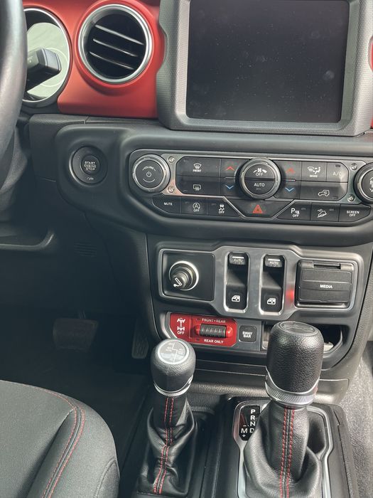 Jeep Wrangler Rubicon, impecabil, masina de oras nu folosita off-road