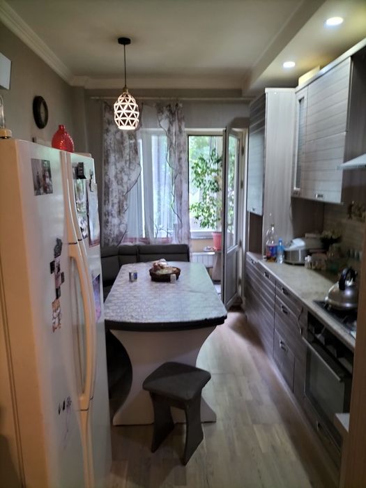 Продам 3-х комнатную квартиру