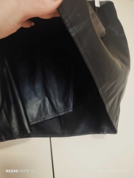 Кожена пола ХЛ размер