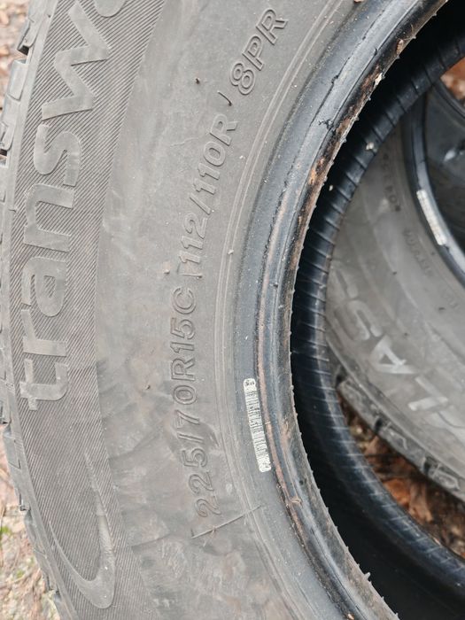 2бр. Чисто нови бусови гуми Lassa Transway 2 225 70 15C