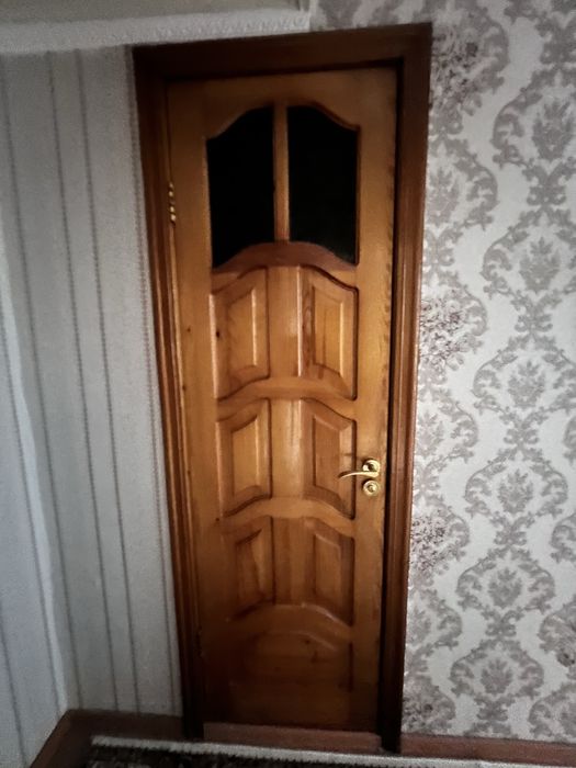 Продам межкомнатные двери,
