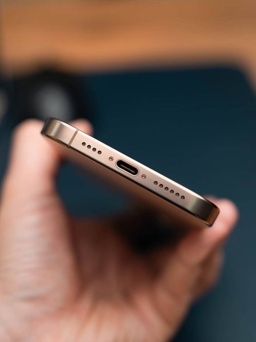 iPhone 16 Pro Max 1TRB Desert Titanium