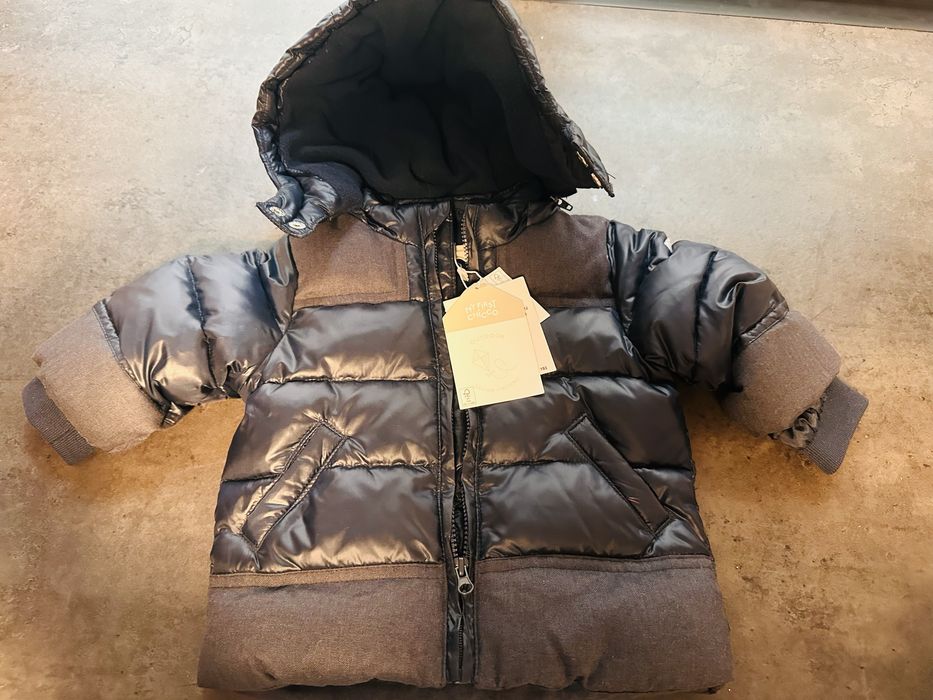 Geaca Chicco cu umplutura de puf de gasca 62-68