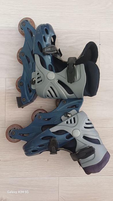 Продам коньки роликовые