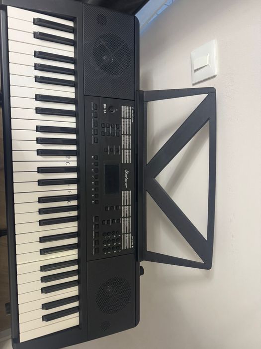 Orga Startone BK 54 + stativ Millenium KS 1001